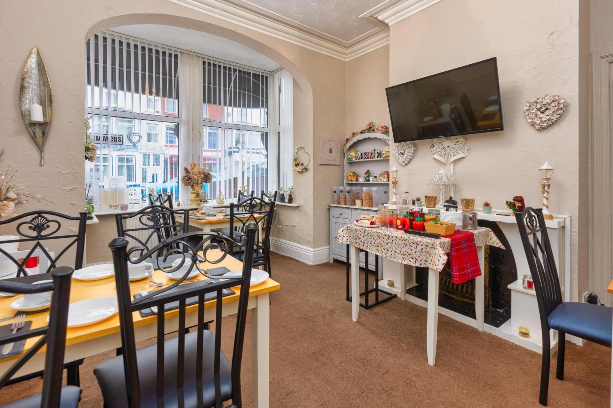 Friends Hotel Blackpool Ngoại thất bức ảnh